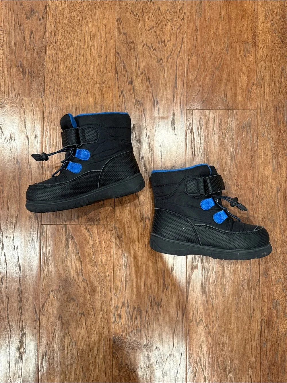 totes Kids Black with Blue Accent Snow Boots